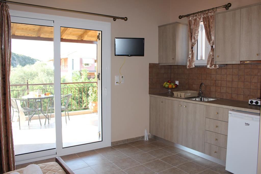 Alkionis Pool View Apartments Лефкада Экстерьер фото